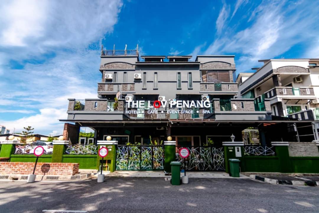 The Best Hotel In Bayan Lepas - The Lov Penang エクステリア 写真
