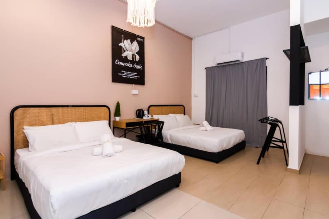 The Best Hotel In Bayan Lepas - The Lov Penang エクステリア 写真