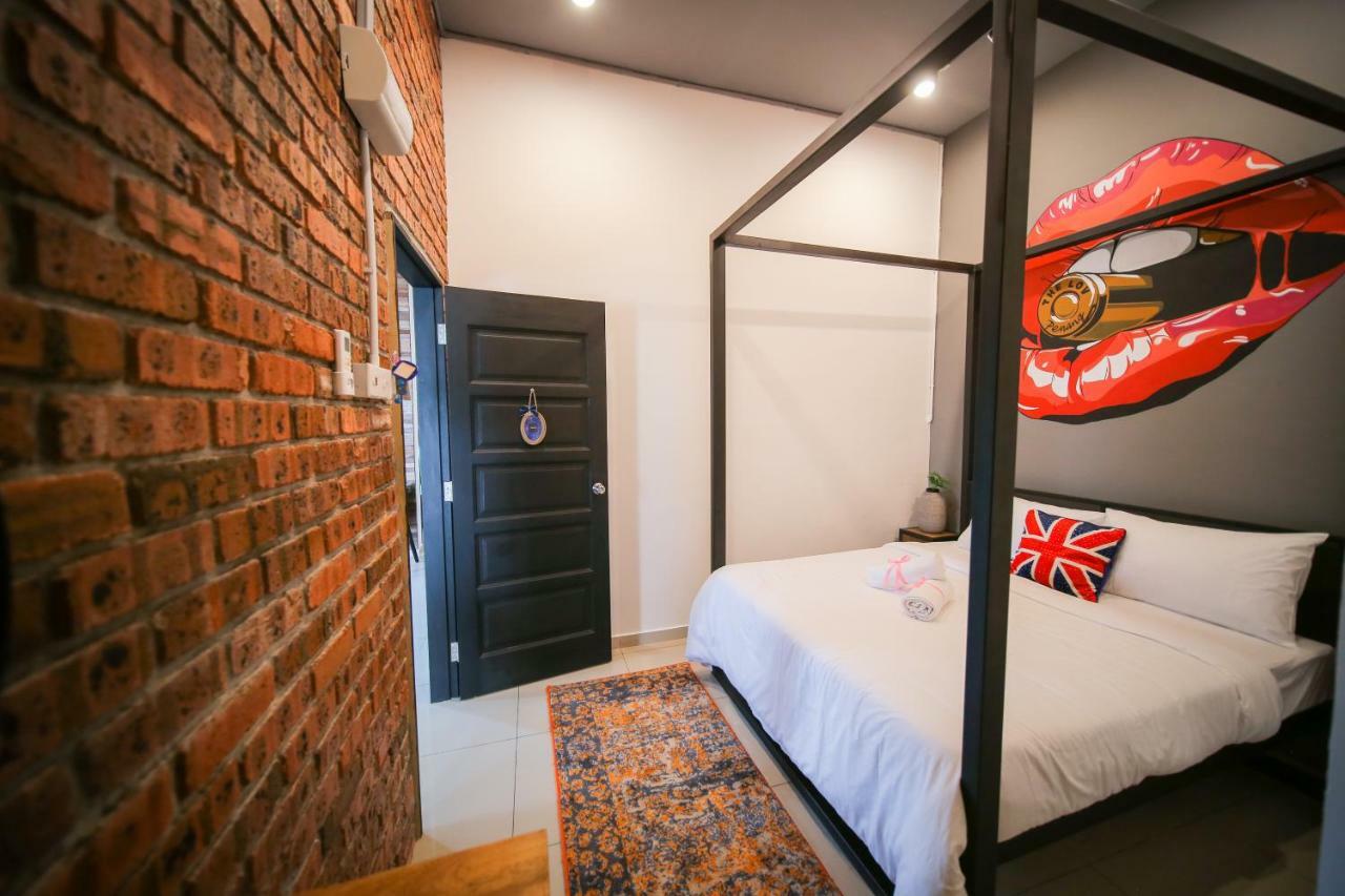 The Best Hotel In Bayan Lepas - The Lov Penang エクステリア 写真