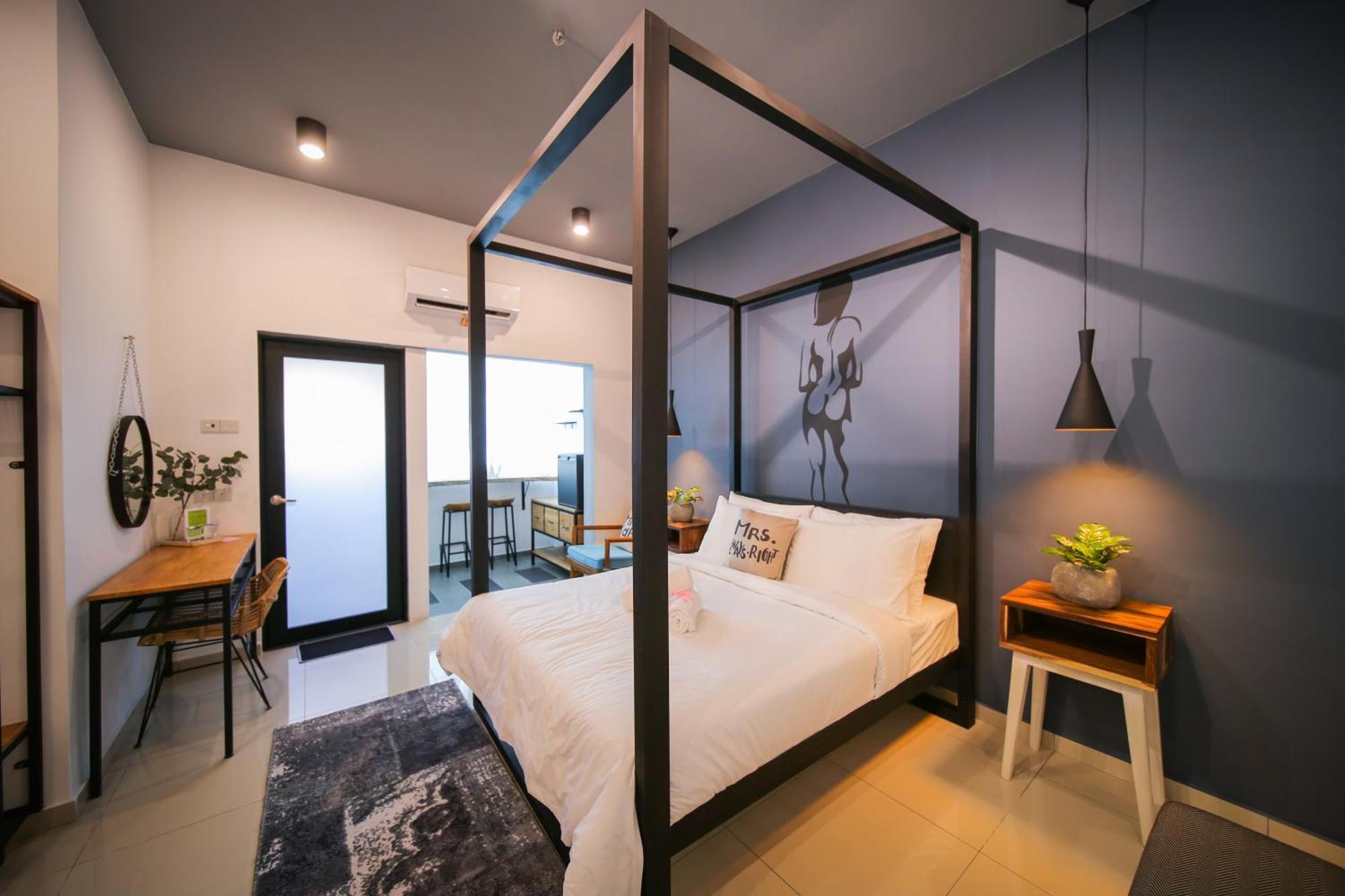 The Best Hotel In Bayan Lepas - The Lov Penang エクステリア 写真