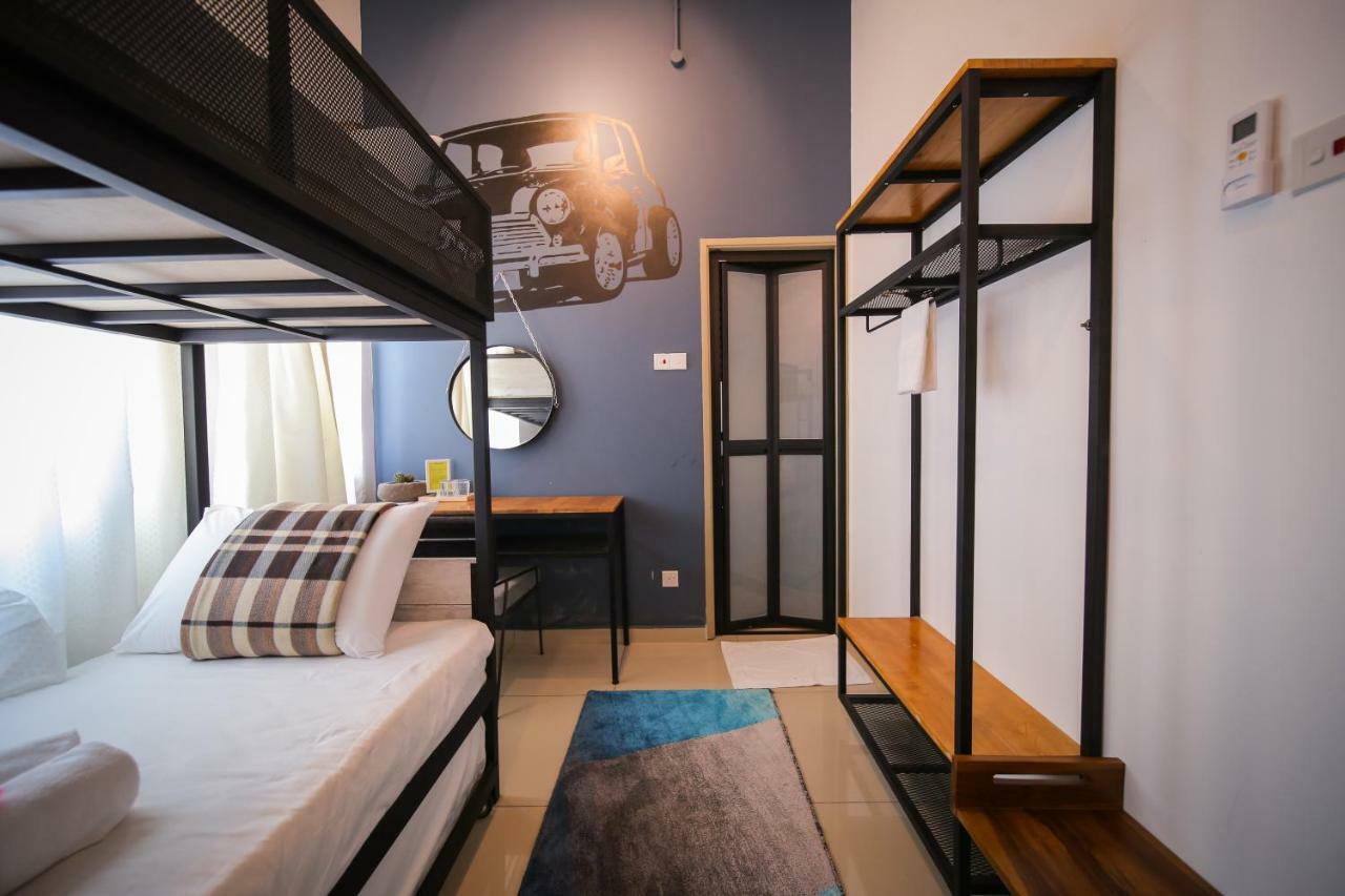 The Best Hotel In Bayan Lepas - The Lov Penang エクステリア 写真
