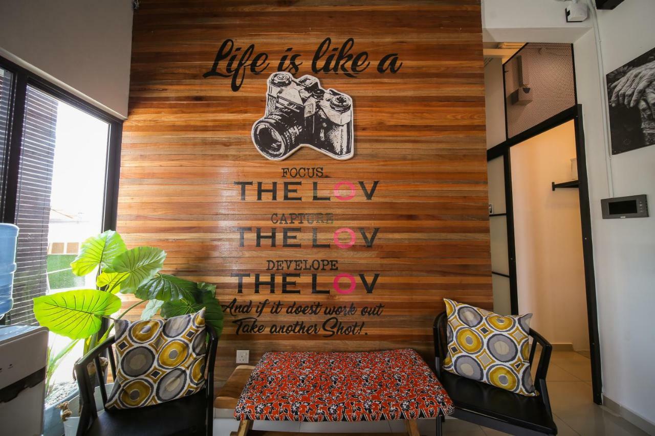 The Best Hotel In Bayan Lepas - The Lov Penang エクステリア 写真