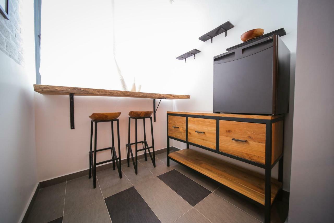 The Best Hotel In Bayan Lepas - The Lov Penang エクステリア 写真