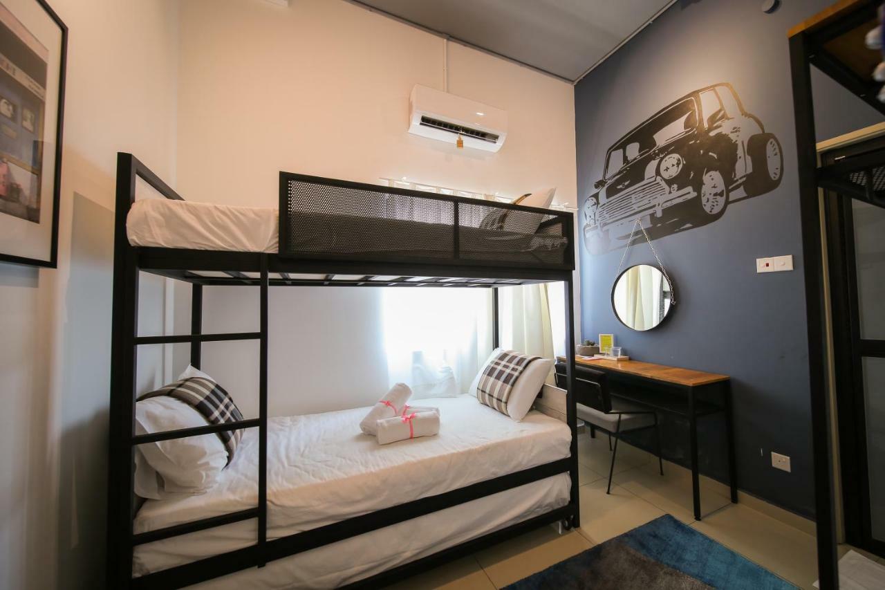 The Best Hotel In Bayan Lepas - The Lov Penang エクステリア 写真