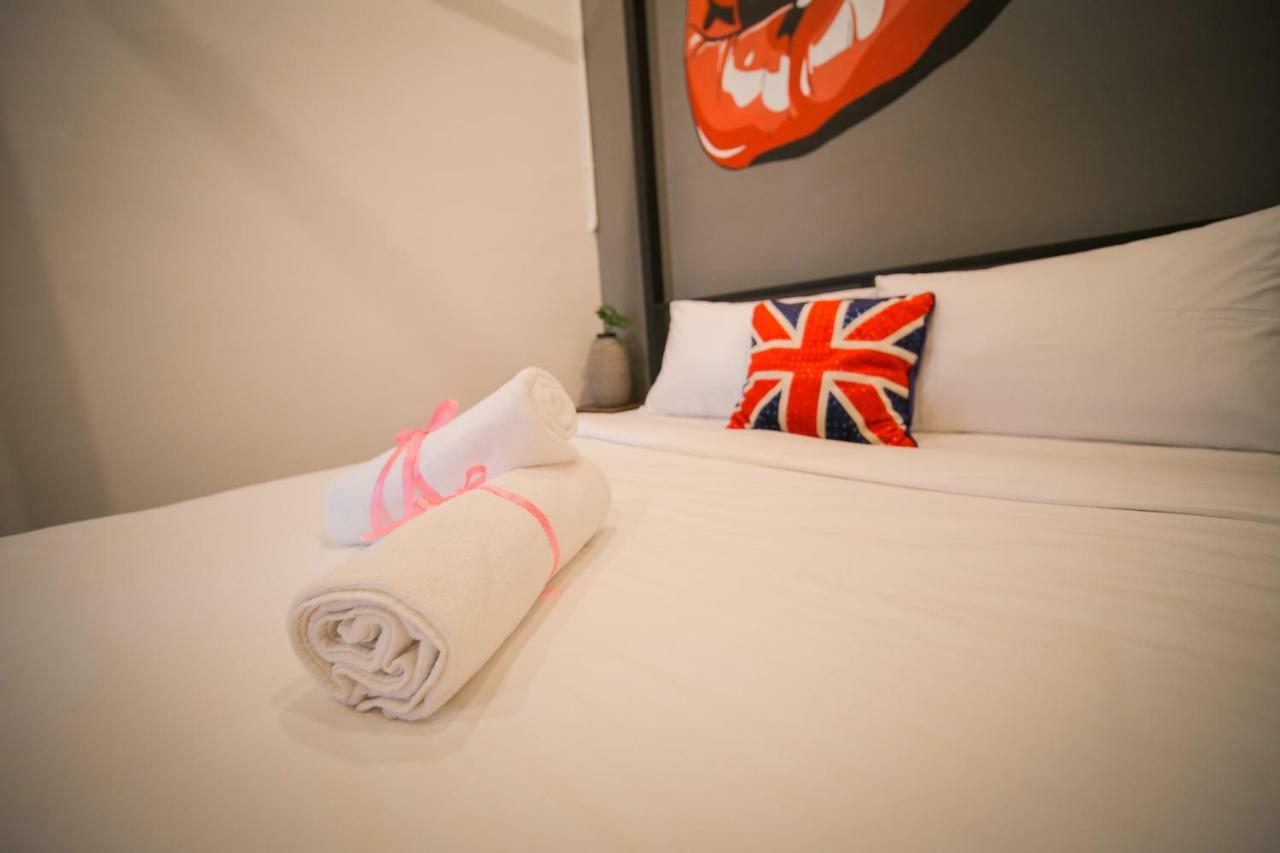 The Best Hotel In Bayan Lepas - The Lov Penang エクステリア 写真