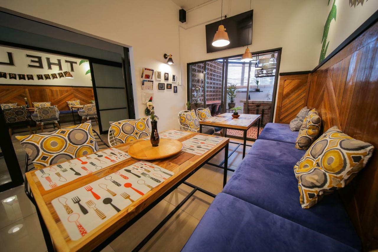 The Best Hotel In Bayan Lepas - The Lov Penang エクステリア 写真
