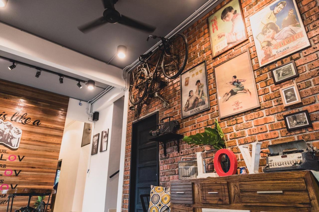 The Best Hotel In Bayan Lepas - The Lov Penang エクステリア 写真